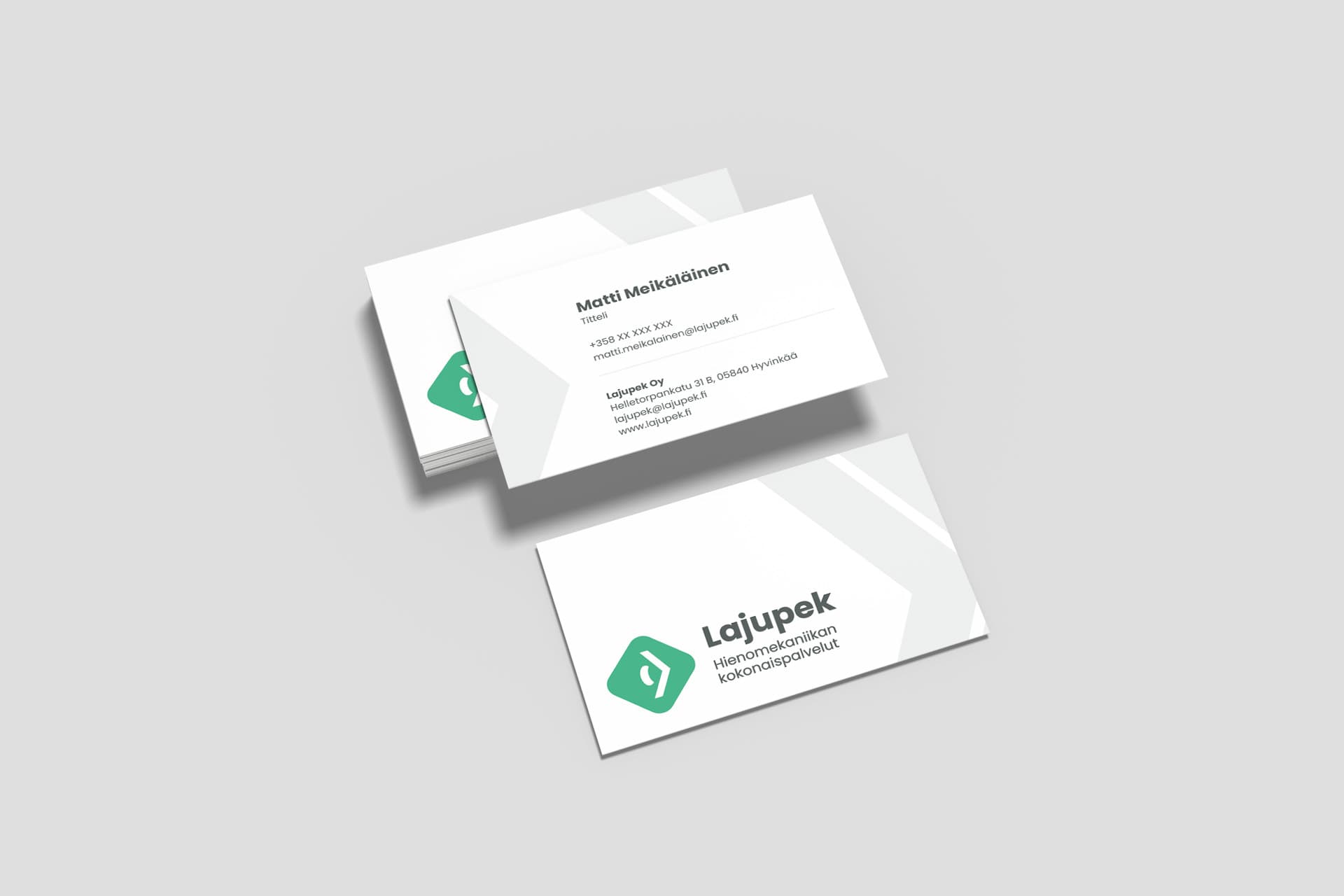 Kuvassa Lajupekin käyntikortteja